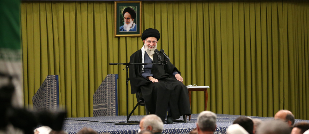 l'ayatollah Khamenei félicite les étudiants